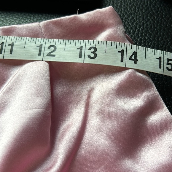 FOR LOVE & LEMONS Drew Pink Pleated Satin Shorts Sz S NEW - Picture 11 of 14